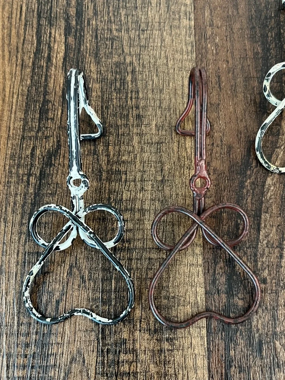 Shabby Chic Heart Wall Hooks Holders Country Chippy Wall Decor Small White Brown